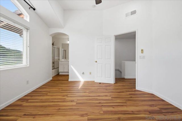 10294 Scripps Poway Pkwy 5, San Diego, CA 92131