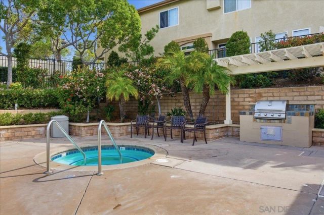 10294 Scripps Poway Pkwy 5, San Diego, CA 92131