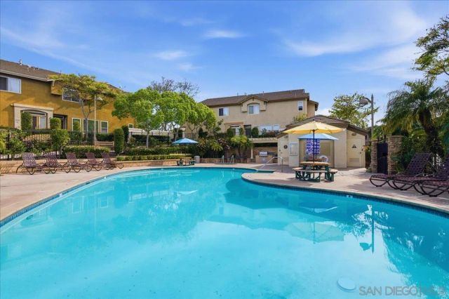 10294 Scripps Poway Pkwy 5, San Diego, CA 92131