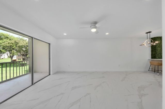 9818 Marina Blvd 1225, Boca Raton, FL 33428