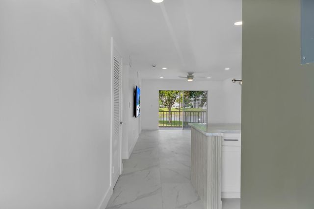 9818 Marina Blvd 1225, Boca Raton, FL 33428