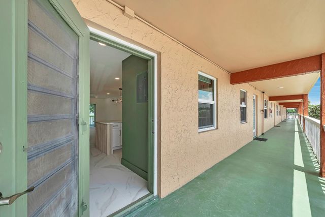 9818 Marina Blvd 1225, Boca Raton, FL 33428