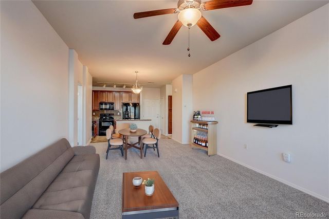 8489 Canyon Rim Circle 207, Englewood, CO 80112