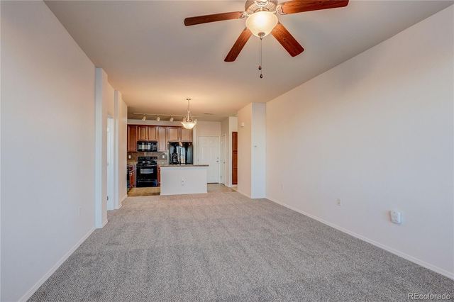 8489 Canyon Rim Circle 207, Englewood, CO 80112