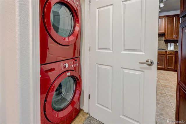 8489 Canyon Rim Circle 207, Englewood, CO 80112