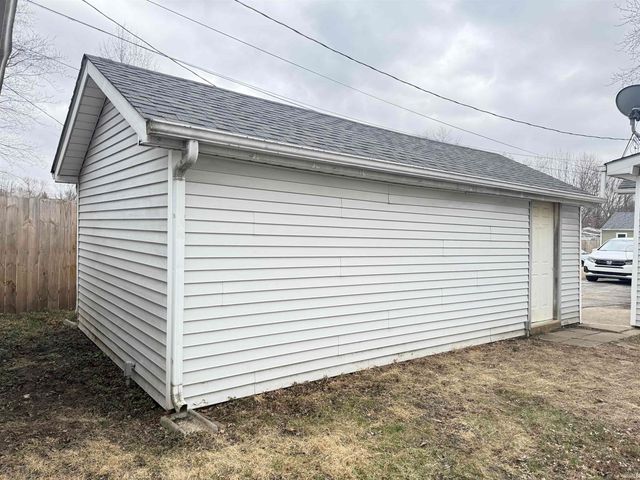 2716 Longlois Drive, Lafayette, IN 47904