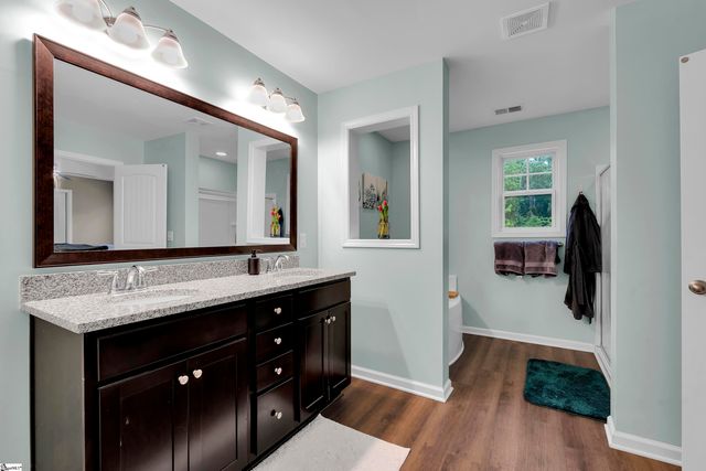 121 Strongridge Trail, Simpsonville, SC 29681