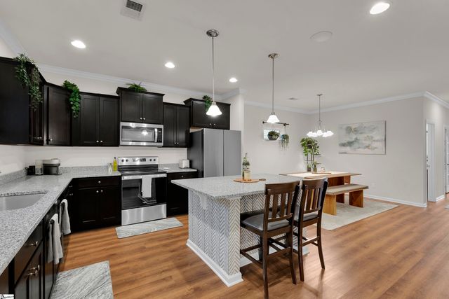 121 Strongridge Trail, Simpsonville, SC 29681