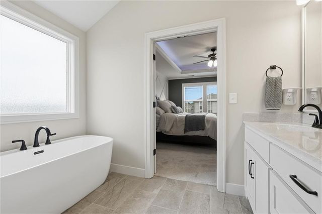 16872 W 164th Terrace, Olathe, KS 66062