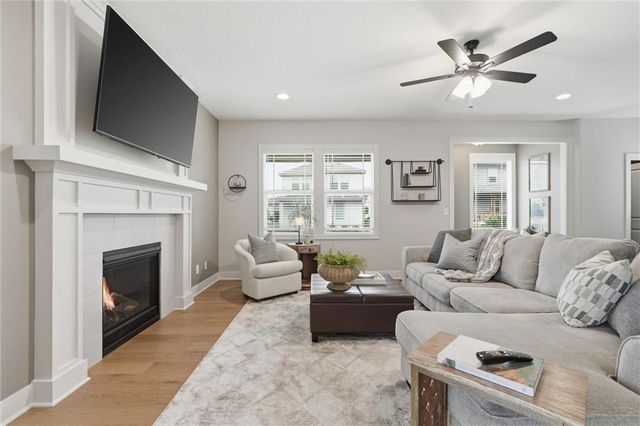 16872 W 164th Terrace, Olathe, KS 66062