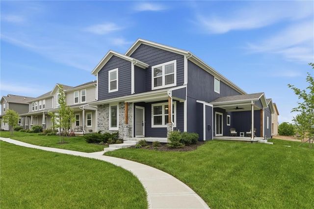 16872 W 164th Terrace, Olathe, KS 66062