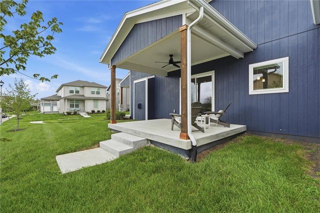 16872 W 164th Terrace, Olathe, KS 66062