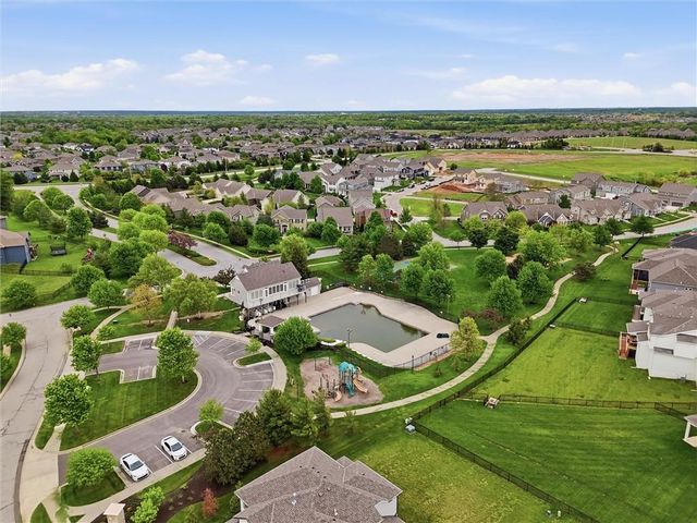 16872 W 164th Terrace, Olathe, KS 66062