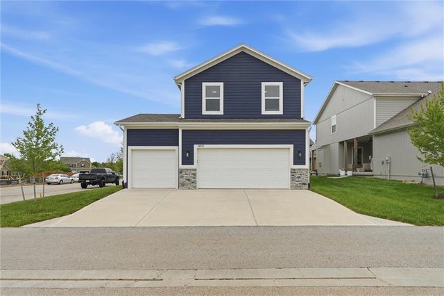 16872 W 164th Terrace, Olathe, KS 66062