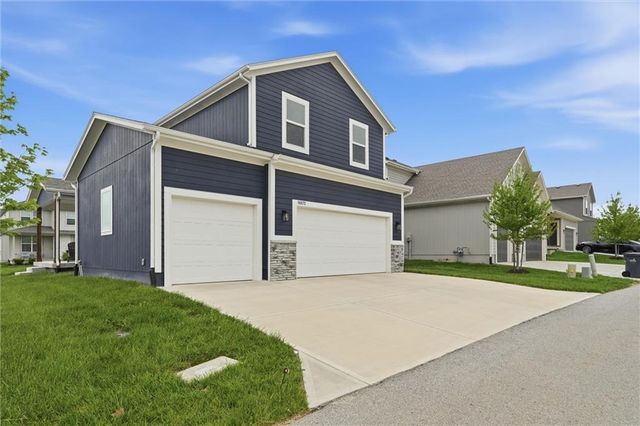 16872 W 164th Terrace, Olathe, KS 66062