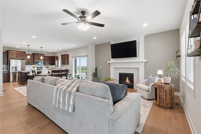 16872 W 164th Terrace, Olathe, KS 66062