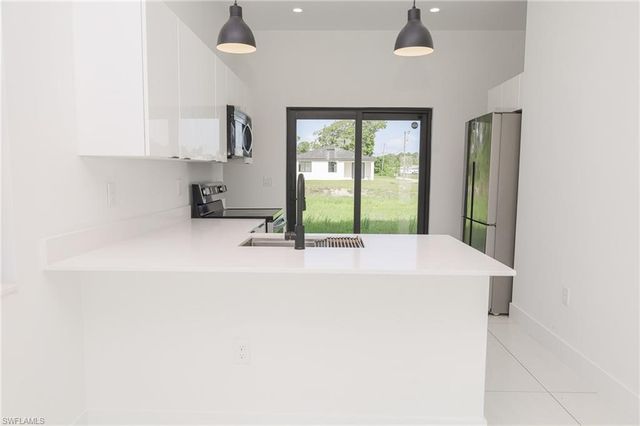 3000 Tena AVE S, Lehigh Acres, FL 33976