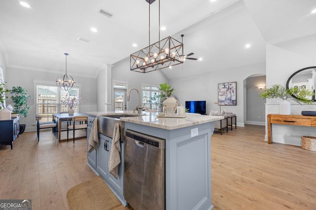 4953 Hatfield Circle, Hahira, GA 31632