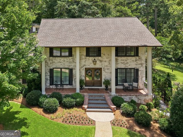 2563 Fairoaks Road, Decatur, GA 30033