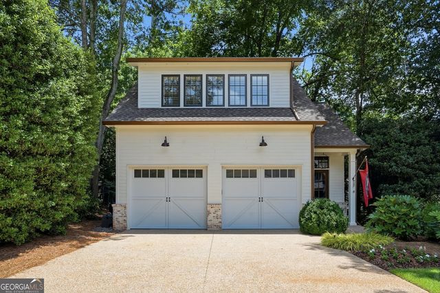 2563 Fairoaks Road, Decatur, GA 30033