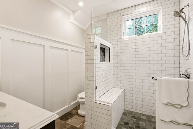 2563 Fairoaks Road, Decatur, GA 30033