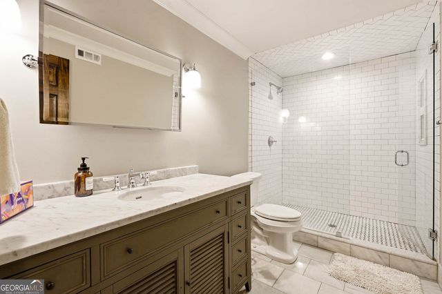 2563 Fairoaks Road, Decatur, GA 30033