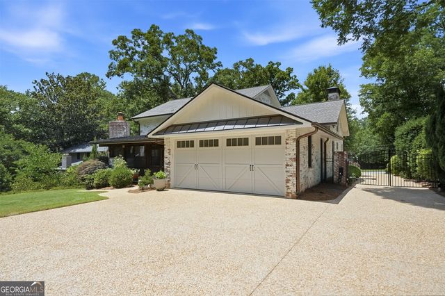 2563 Fairoaks Road, Decatur, GA 30033