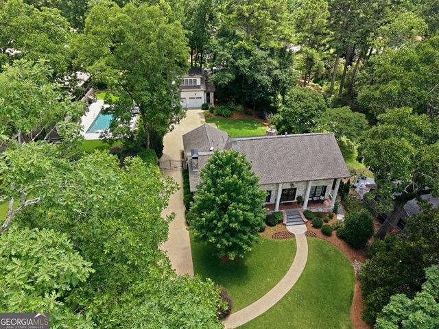 2563 Fairoaks Road, Decatur, GA 30033
