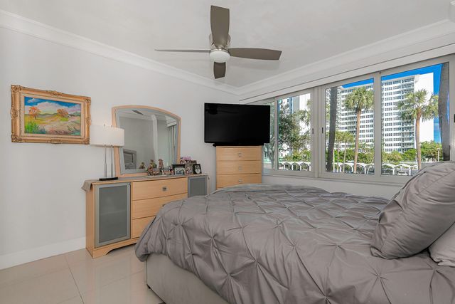 3233 NE 34TH Street 215, Fort Lauderdale, FL 33308