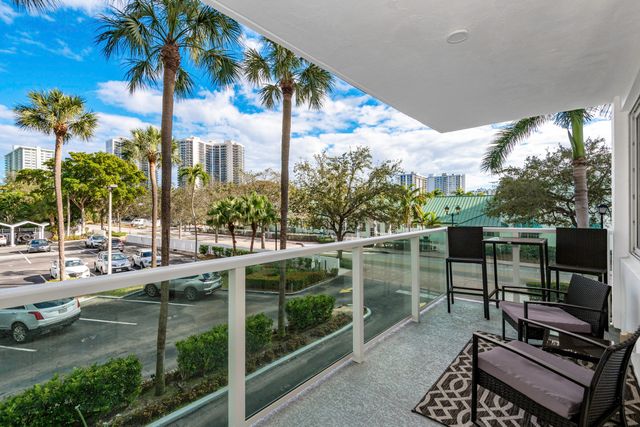 3233 NE 34TH Street 215, Fort Lauderdale, FL 33308