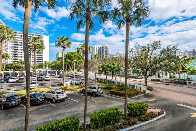 3233 NE 34TH Street 215, Fort Lauderdale, FL 33308