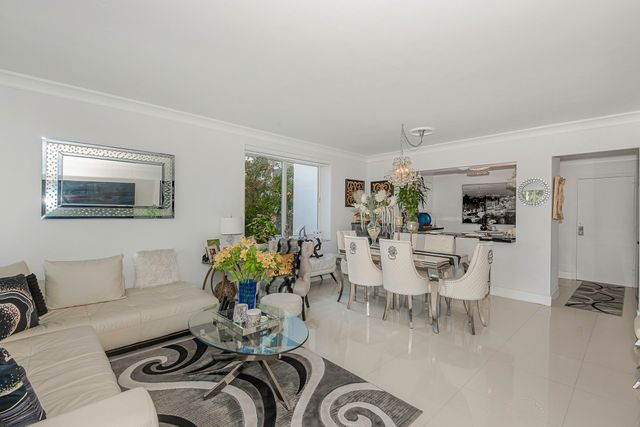 3233 NE 34TH Street 215, Fort Lauderdale, FL 33308