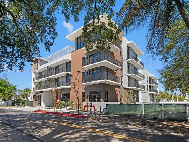 2479 NE 192nd St 308, Miami, FL 33180
