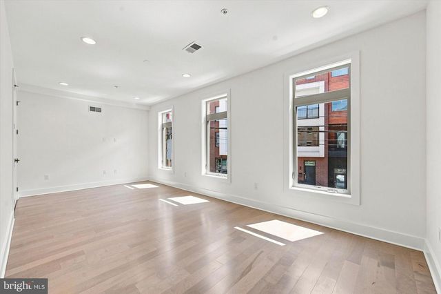 840 N 3RD ST, Philadelphia, PA 19123