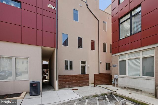 840 N 3RD ST, Philadelphia, PA 19123