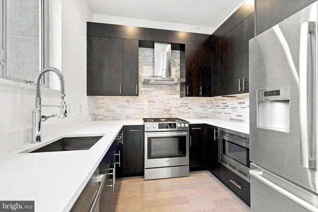 840 N 3RD ST, Philadelphia, PA 19123