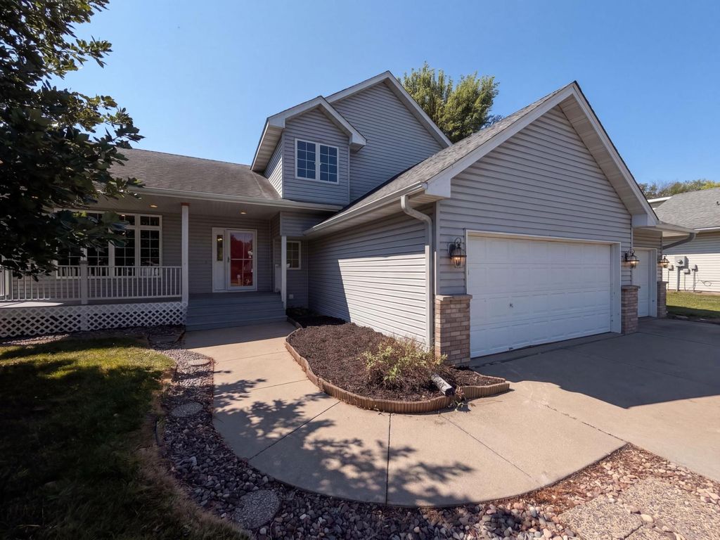 8763 Autumn Oaks Drive, Rockford, MN 55373 — exterior