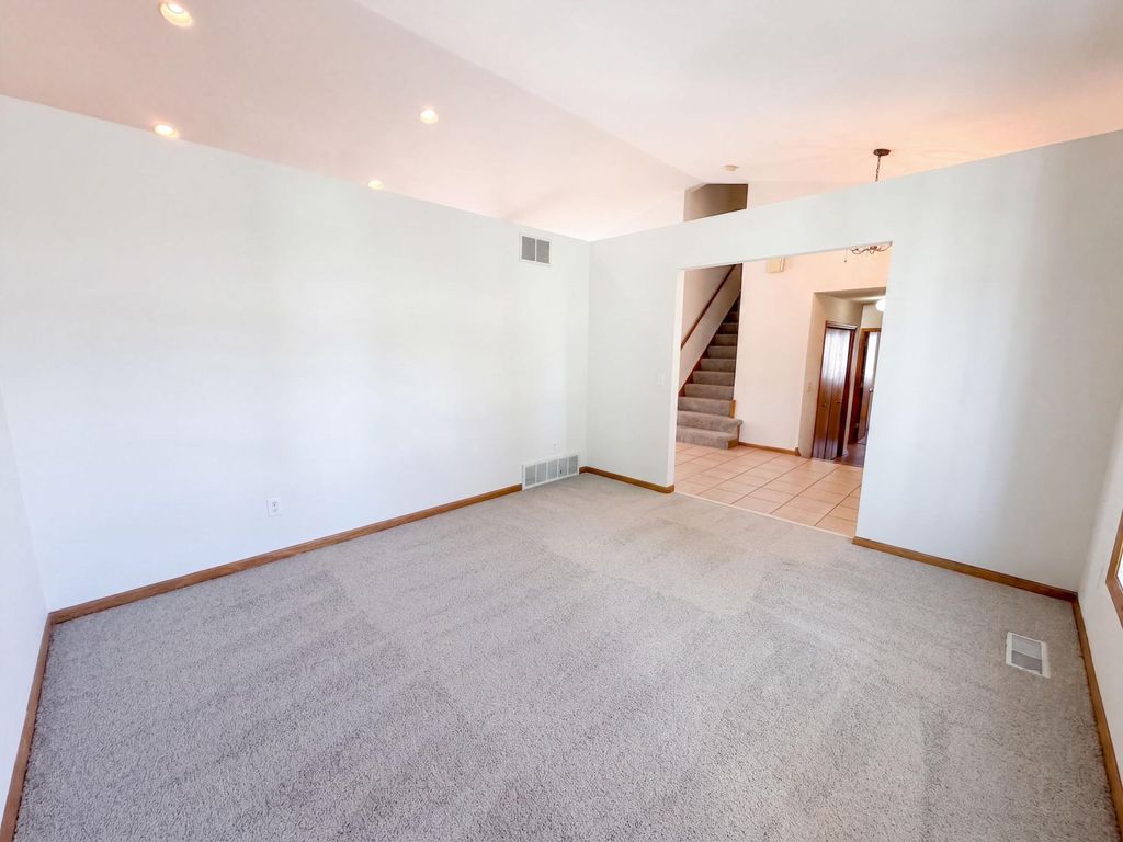 8763 Autumn Oaks Drive, Rockford, MN 55373 — photo 3