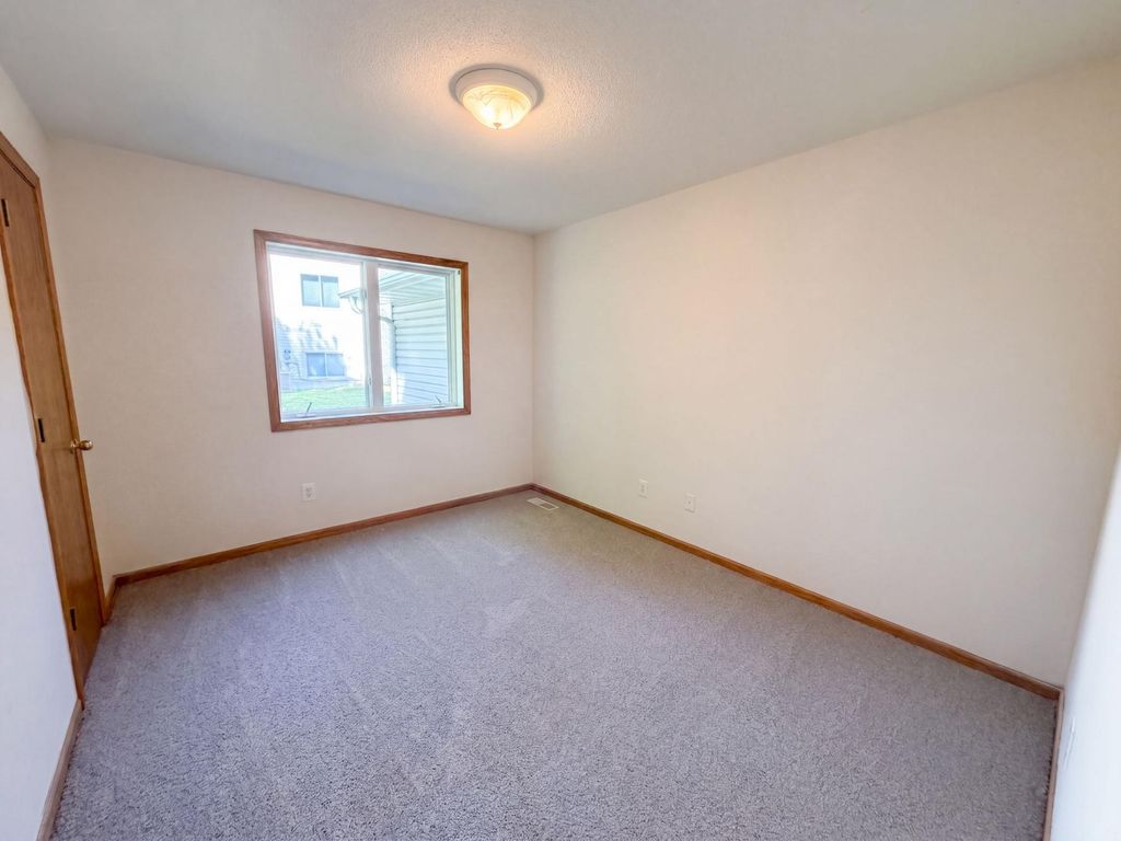 8763 Autumn Oaks Drive, Rockford, MN 55373 — photo 4