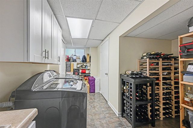 32450 Chesterbrook Street, Farmington Hills, MI 48334
