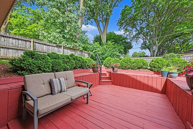 32450 Chesterbrook Street, Farmington Hills, MI 48334