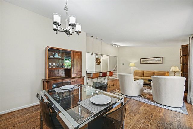 32450 Chesterbrook Street, Farmington Hills, MI 48334