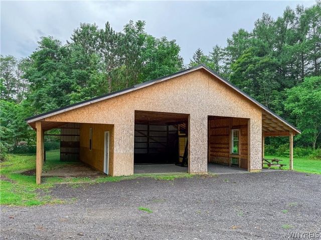7486 Olean Road, Holland, NY 14080