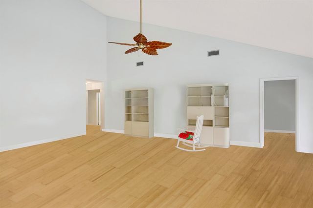 111 Seashore Drive, Jupiter, FL 33477