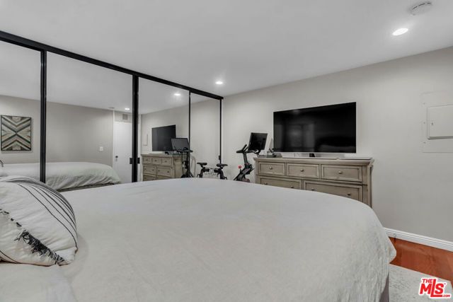 5130 Marina Pacifica Drive, Long Beach, CA 90803