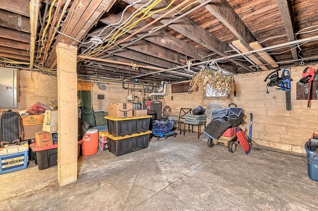 615 W 4th Ave, Derry Boro, PA 15627