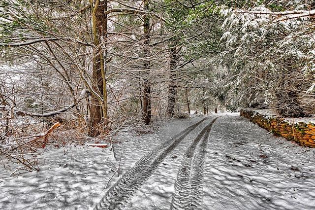 615 W 4th Ave, Derry Boro, PA 15627