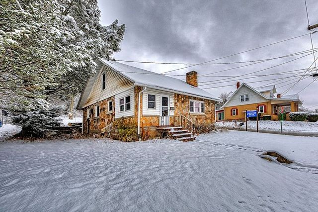 615 W 4th Ave, Derry Boro, PA 15627