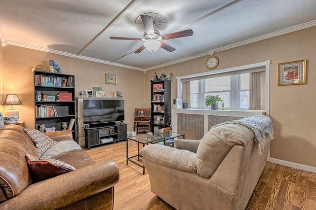 615 W 4th Ave, Derry Boro, PA 15627