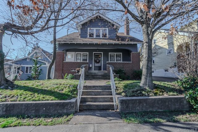 52 Irma Avenue, Port Washington, NY 11050